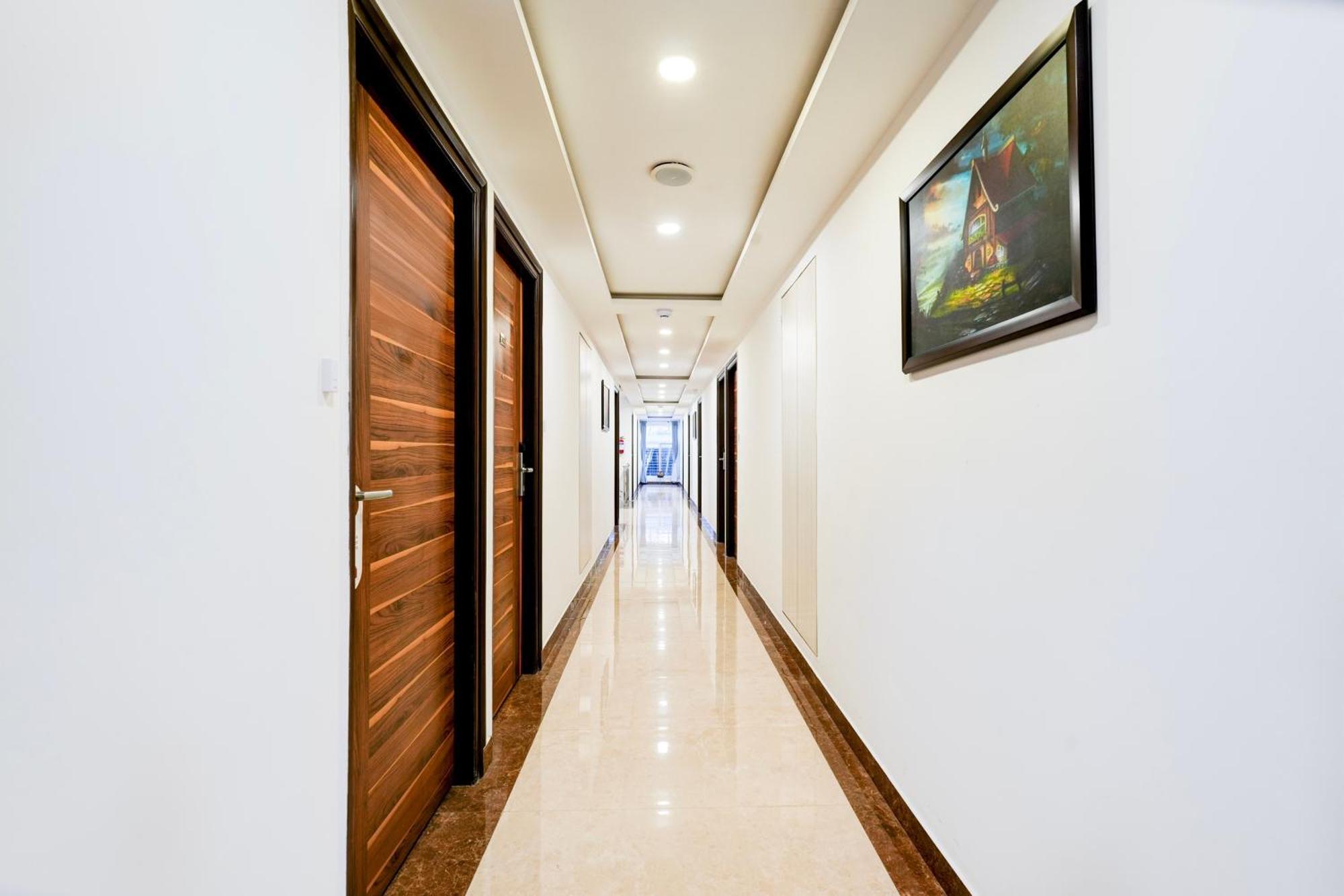 Super Townhouse Oak Aecs Formerly Bangalore Times Ngoại thất bức ảnh