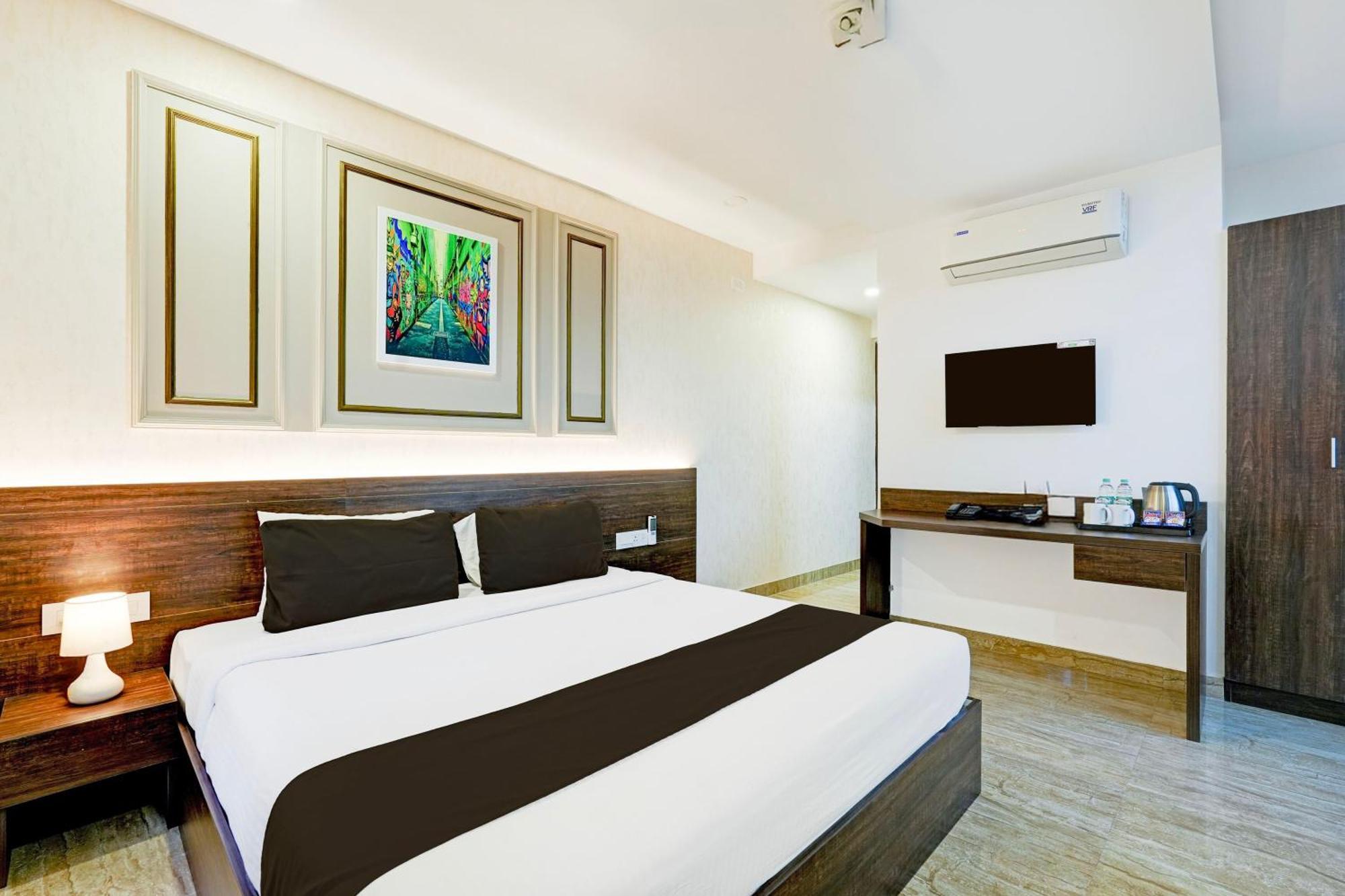 Super Townhouse Oak Aecs Formerly Bangalore Times Ngoại thất bức ảnh