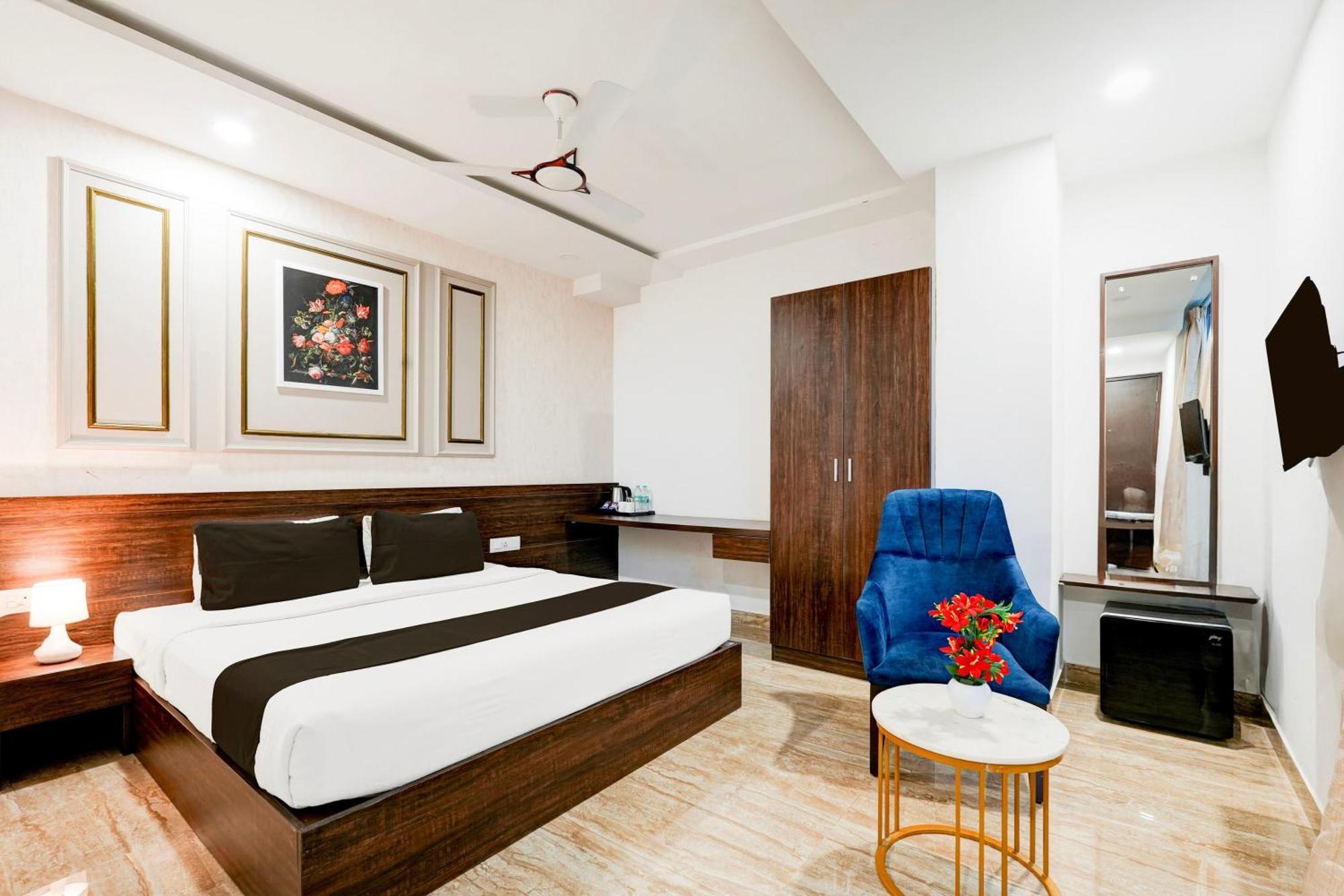 Super Townhouse Oak Aecs Formerly Bangalore Times Ngoại thất bức ảnh